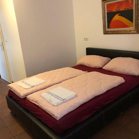 Pension Adler Lubeck Bagian luar foto