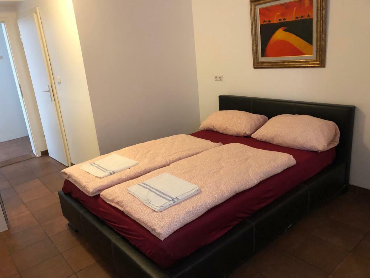 Pension Adler Lubeck Bagian luar foto