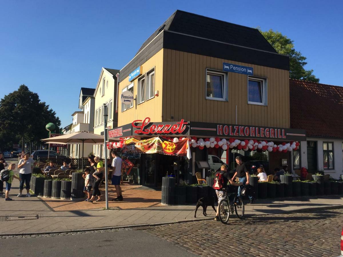 Pension Adler Lubeck Bagian luar foto